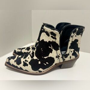 MYRA Easy Going Cow Fur Slip On Booties